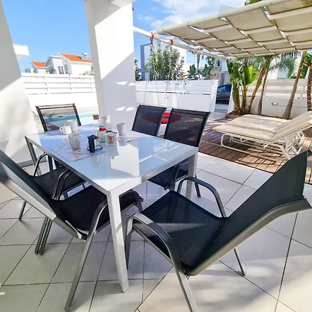 With Private Pool And Bbq Villa *