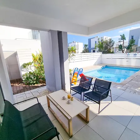 With Private Pool And Bbq Perivolia