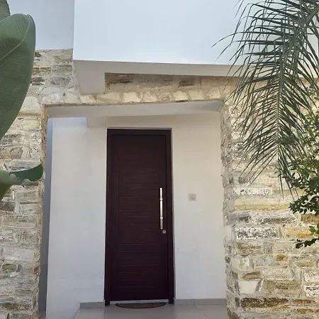 Villa With Private Pool And Bbq *