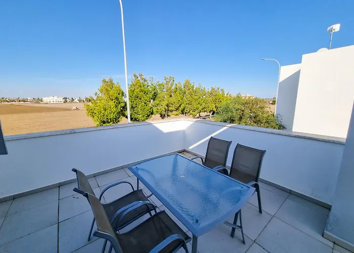 Βίλα With Private Pool And Bbq Περβόλια