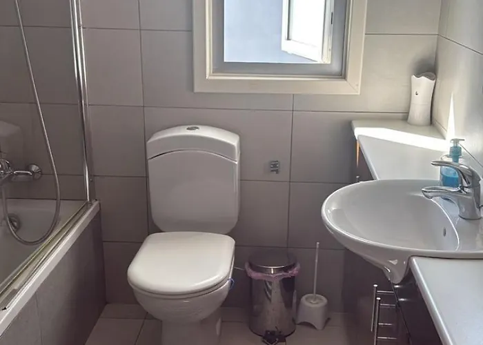 With Private Pool And Bbq Περβόλια